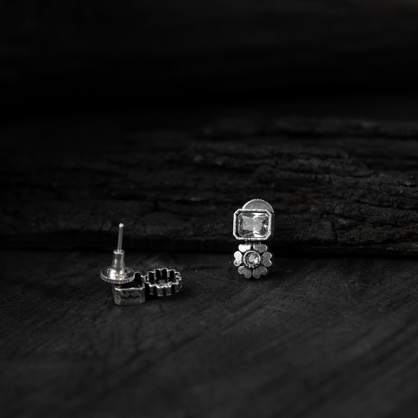 Saanjh Bela Crystal Blossom Oxidised Necklace Set