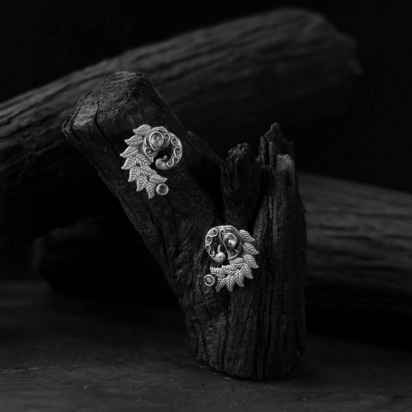 Mayuri Saanjh Bela Stone Oxidised Earrings