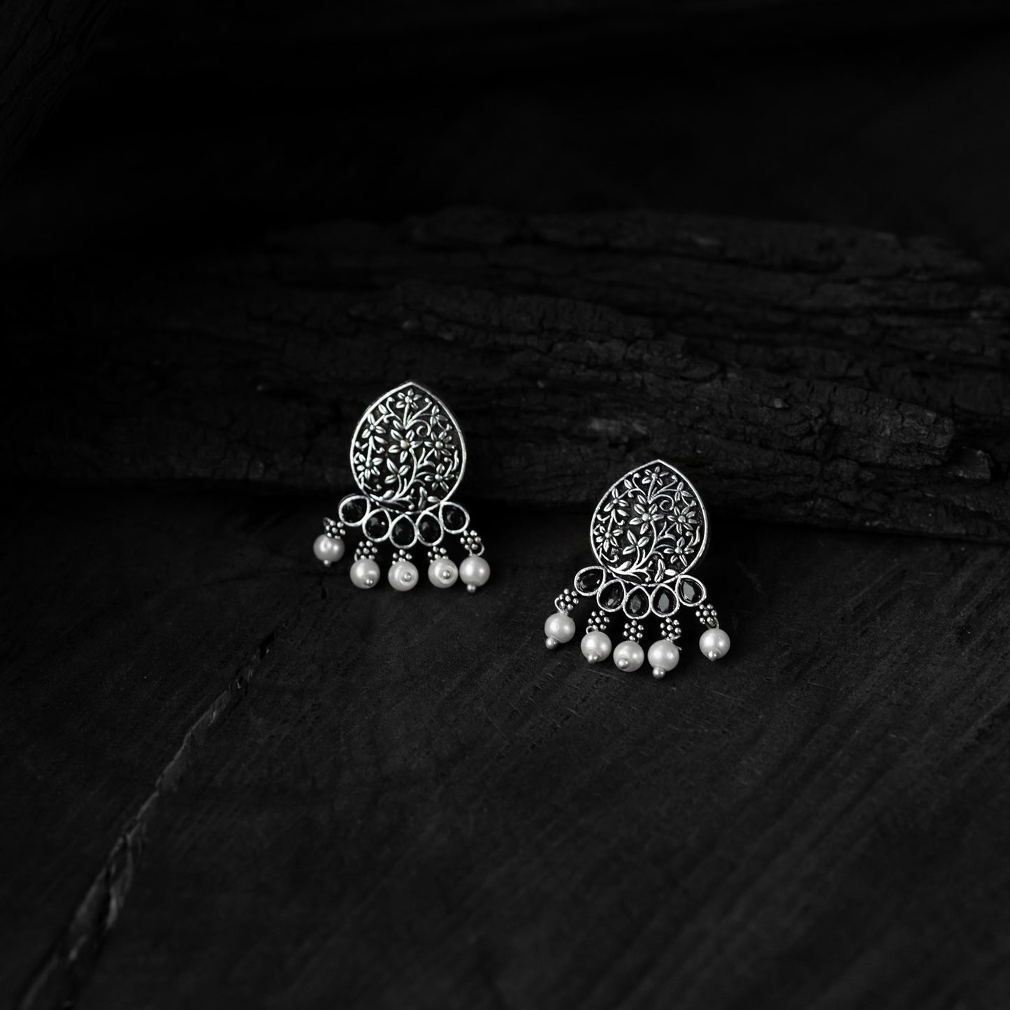 Black Floral Saanjh Bela Oxidised Necklace Set
