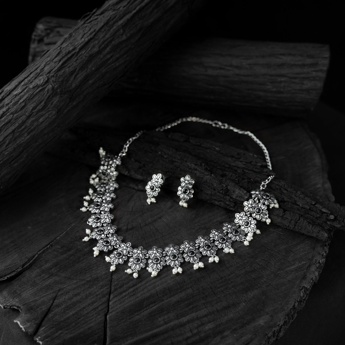Saanjh Bela Black Flower Oxidised Necklace Set
