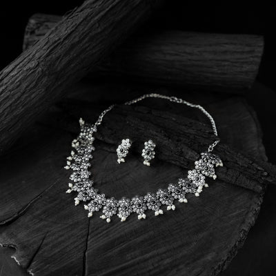 Saanjh Bela Black Flower Oxidised Necklace Set
