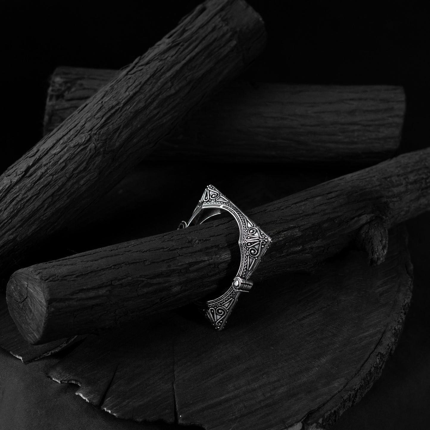 Square Saanjh Bela Oxidised Bangle
