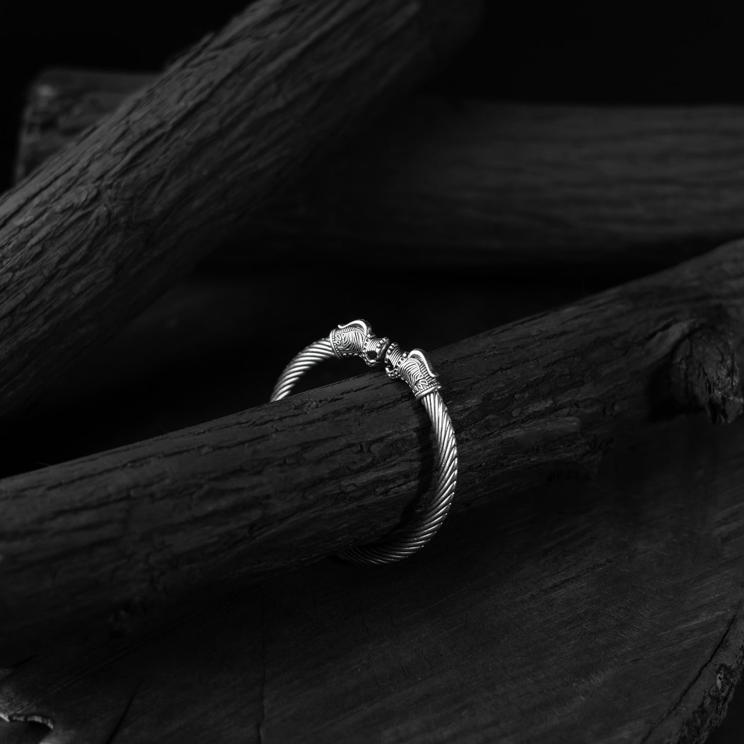 Saanjh Bela Dragon Oxidised Bangle