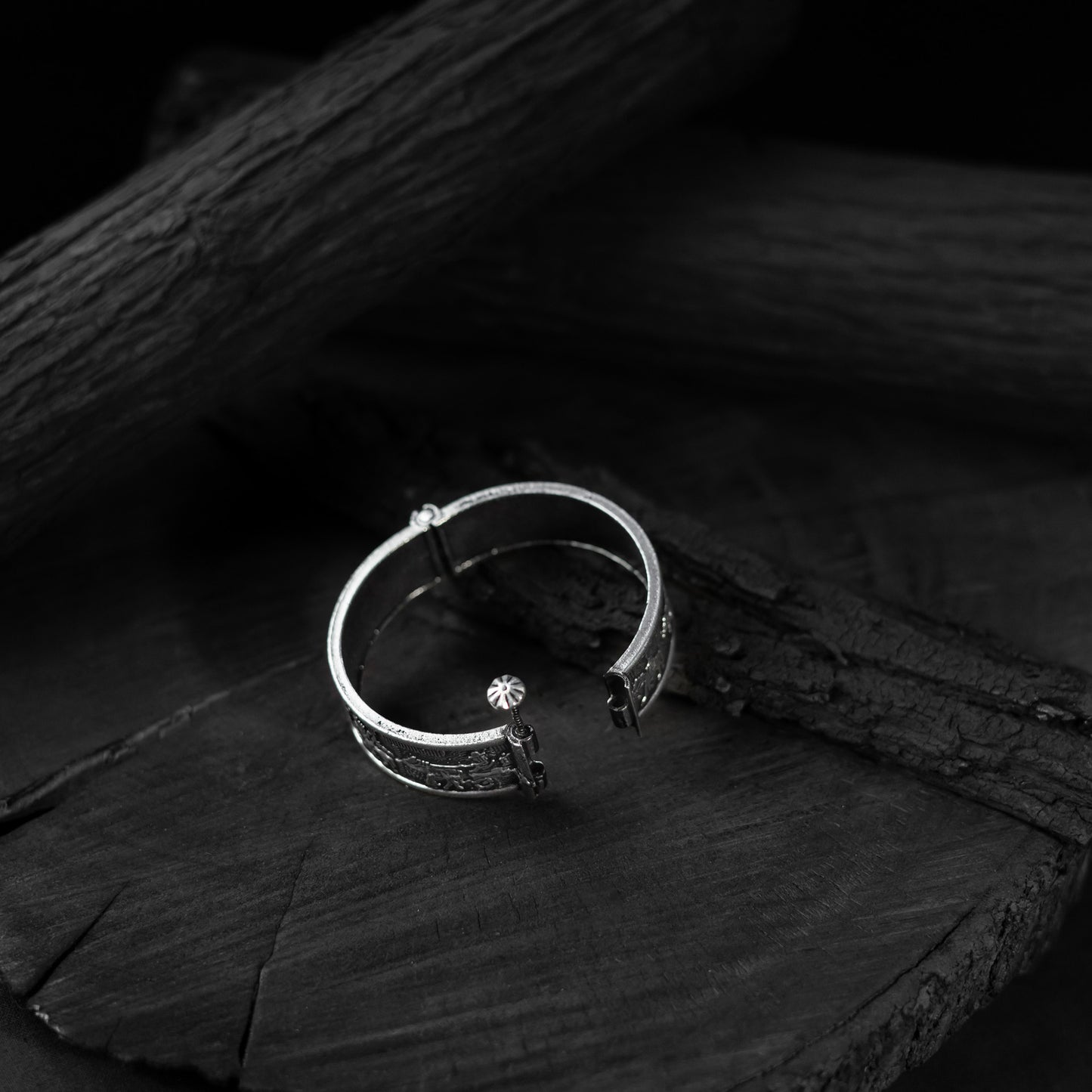 Saanjh Bela Horse & Rider Oxidised Bangle