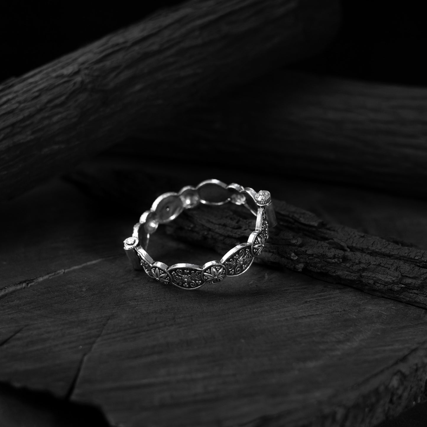 Flower Saanjh Bela Oxidised Bangle