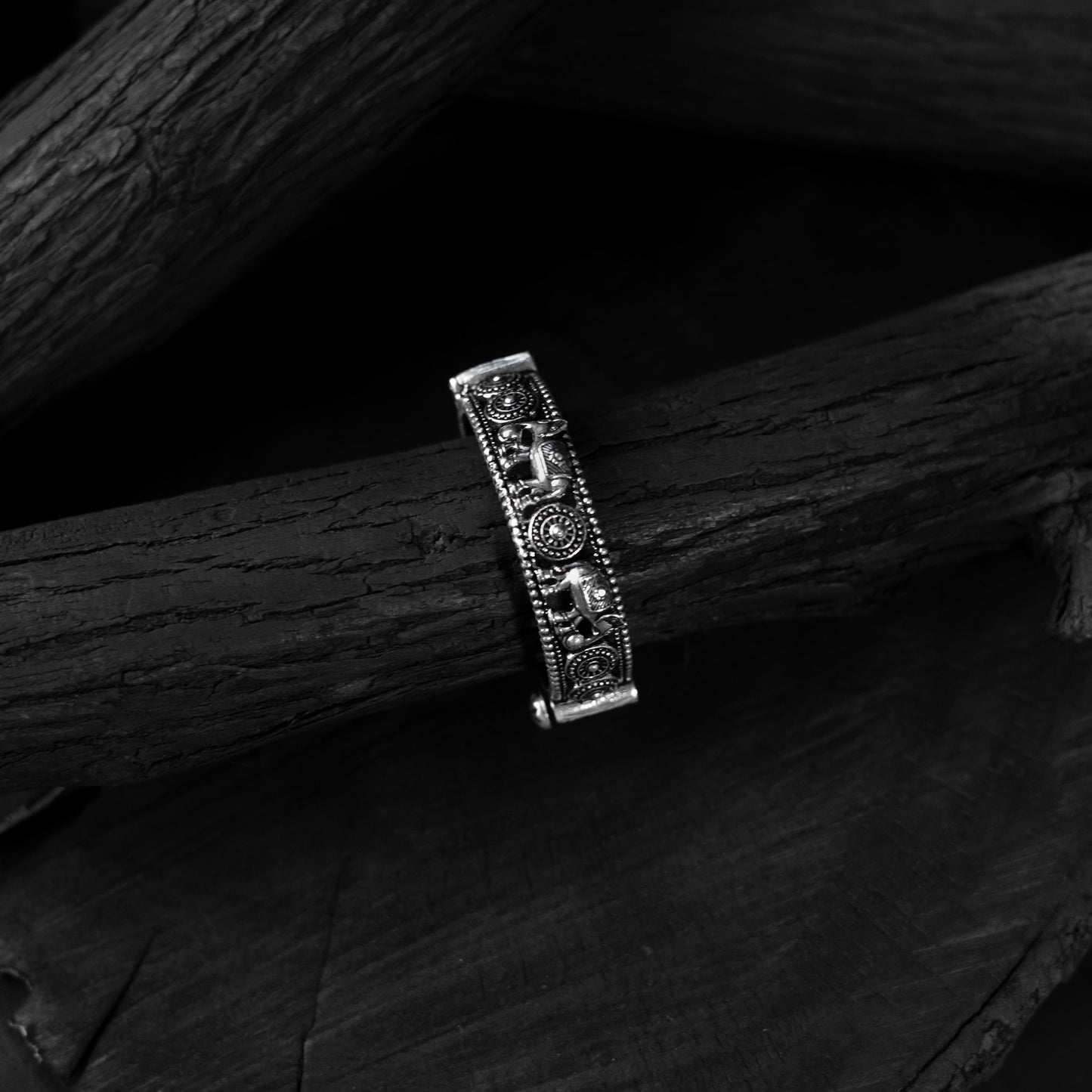 Saanjh Bela Elephant Oxidised Bangle