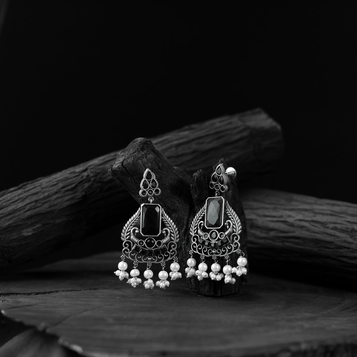 Black Swan Saanjh Bela Oxidised Earrings