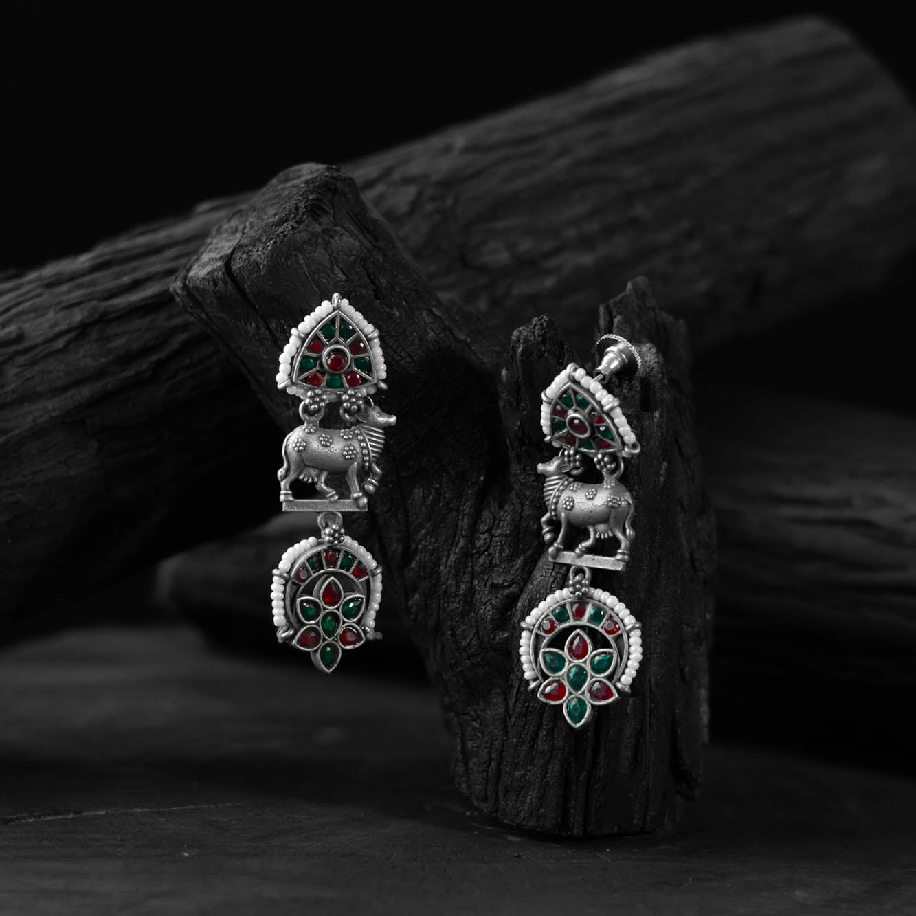 Saanjh Bela Red & Green Nandi Oxidised Earrings