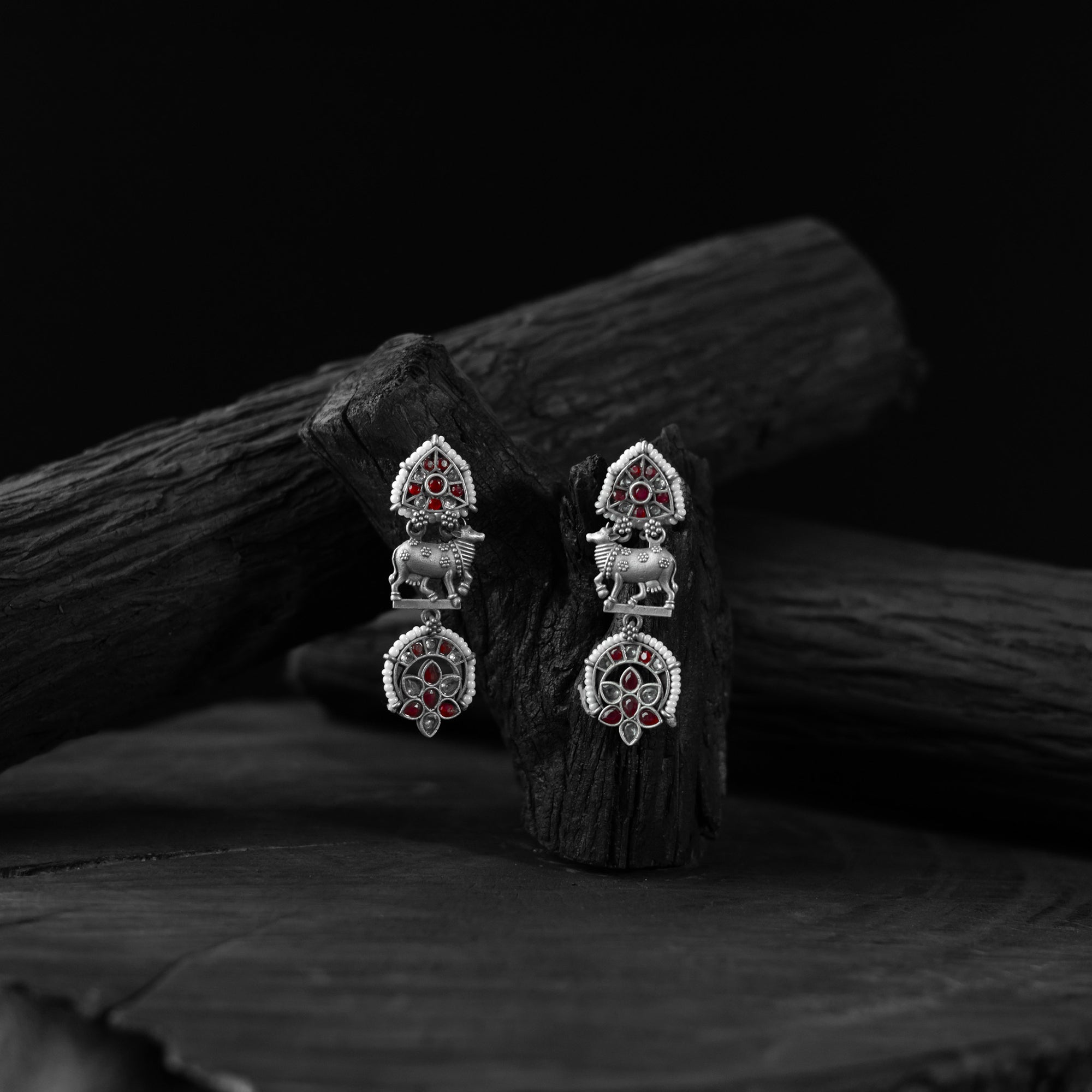 Saanjh Bela Red & Gray Nandi Oxidised Earrings