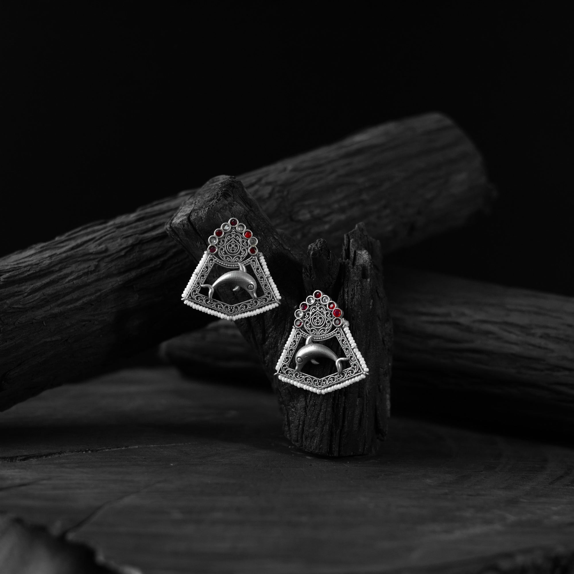 Saanjh Bela Red & Gray Dolphin Oxidised Earrings