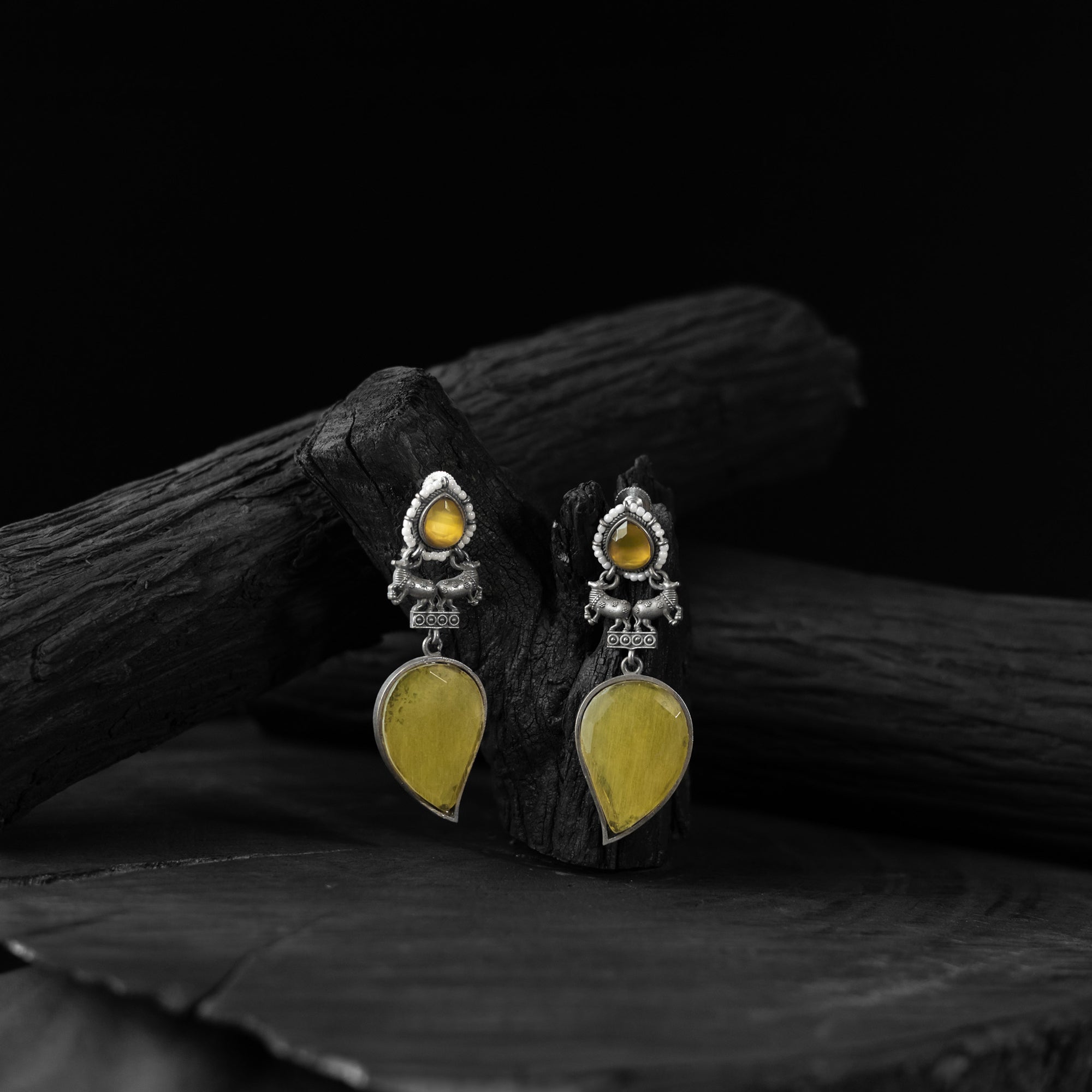 Nandi Saanjh Bela Yellow Oxidised Earrings