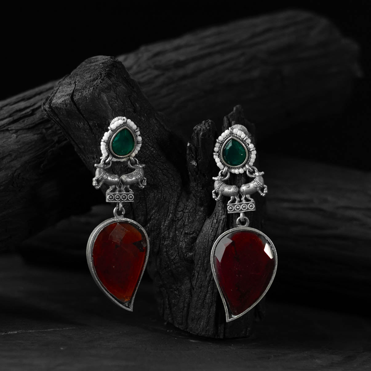 Nandi Saanjh Bela Green & Red Oxidised Earrings