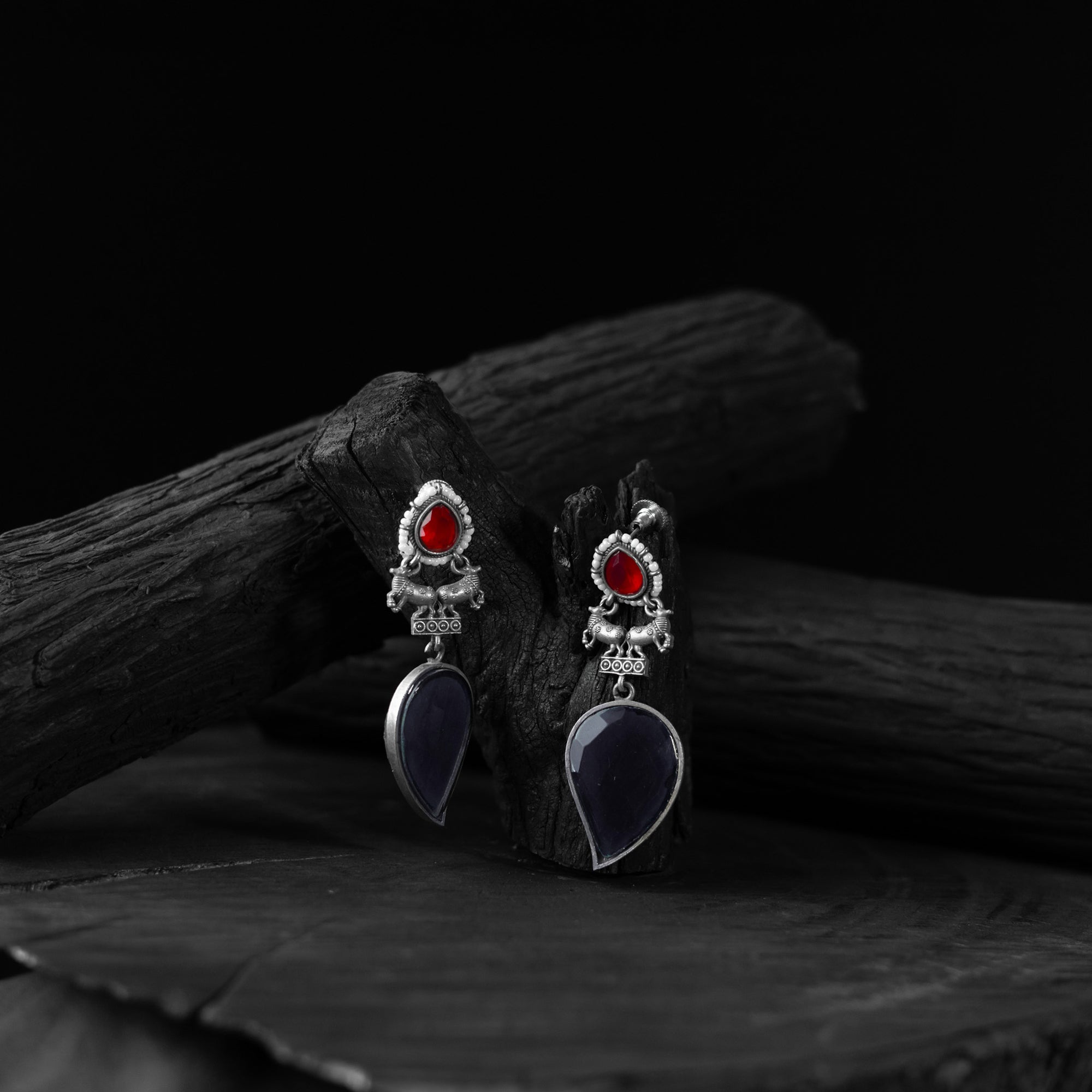 Nandi Saanjh Bela Red & Blue Oxidised Earrings