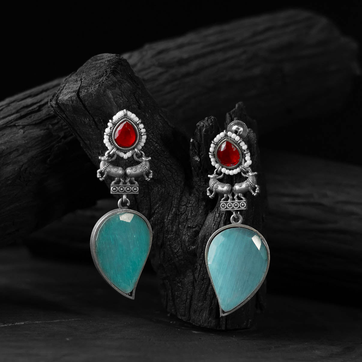 Nandi Saanjh Bela Red & Sky Blue Oxidised Earrings
