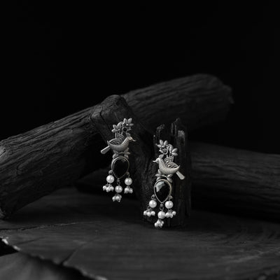 Saanjh Bela Black Cuckoo Oxidised Earrings