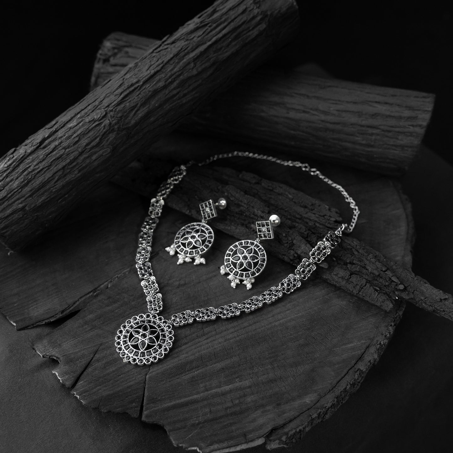Saanjh Bela Black Lotus Oxidised Necklace Set