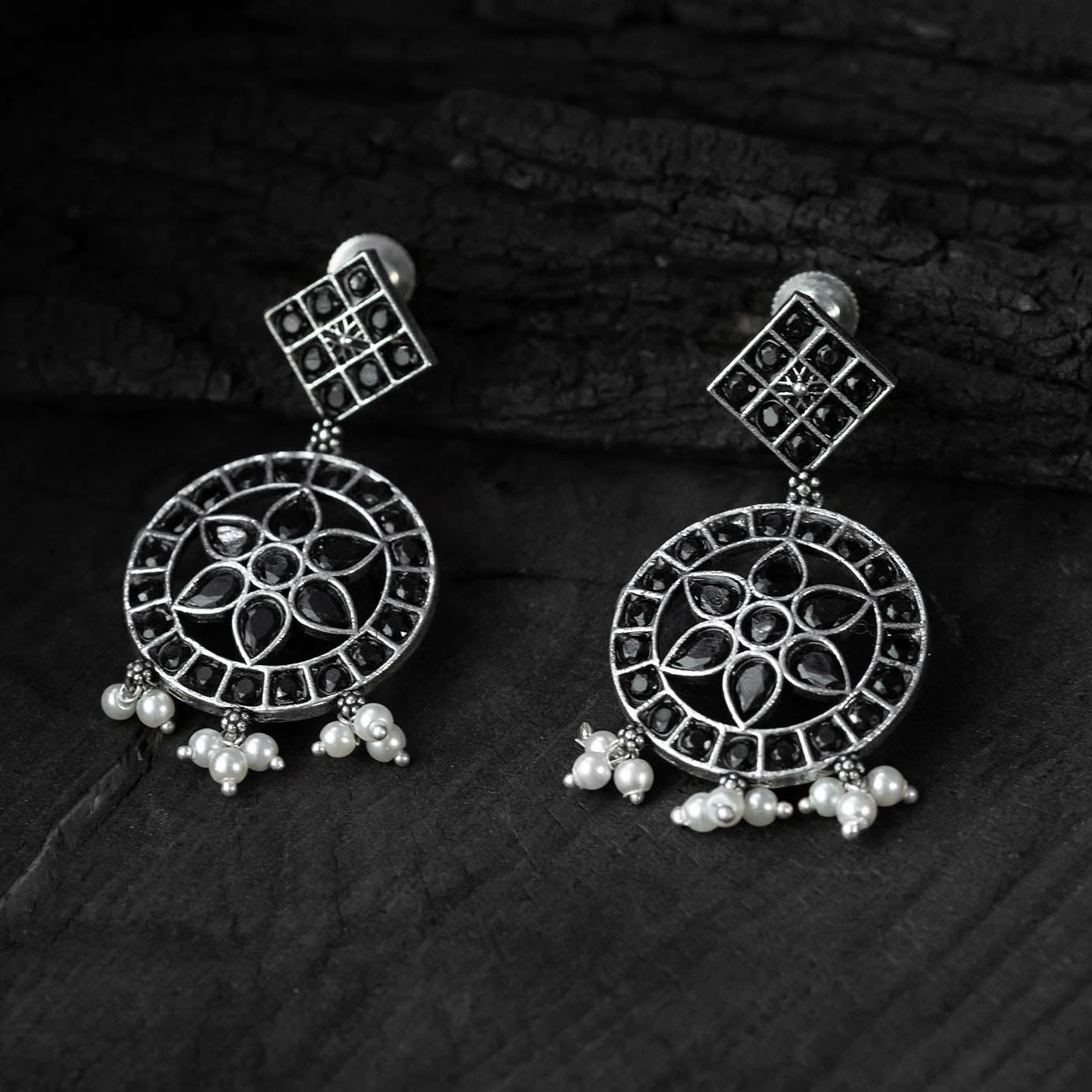 Saanjh Bela Black Lotus Oxidised Necklace Set