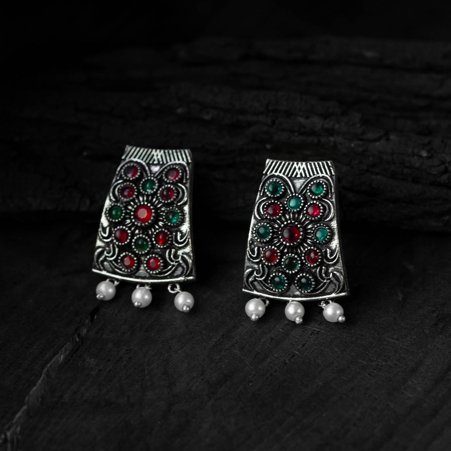 Saanjh Bela Ruby & Green Floral Oxidised Necklace Set