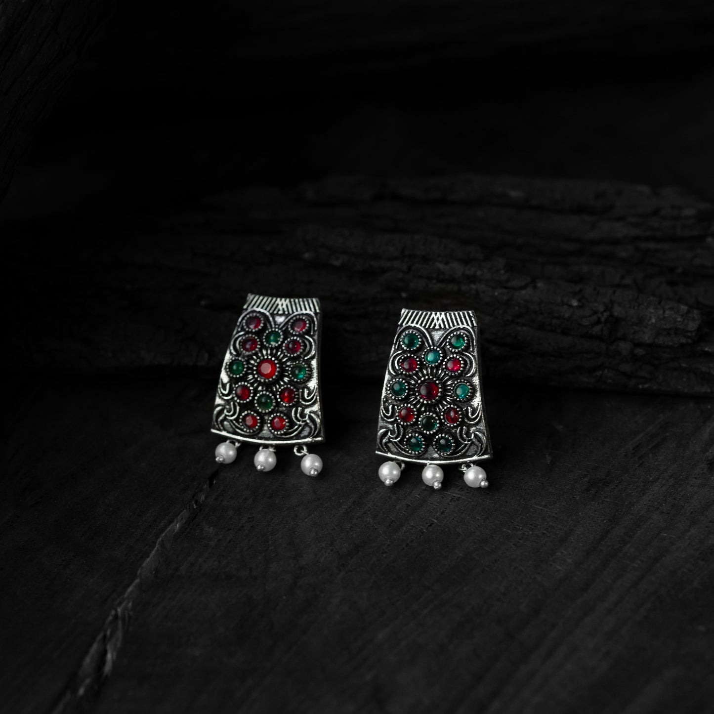 Saanjh Bela Ruby & Green Floral Oxidised Necklace Set
