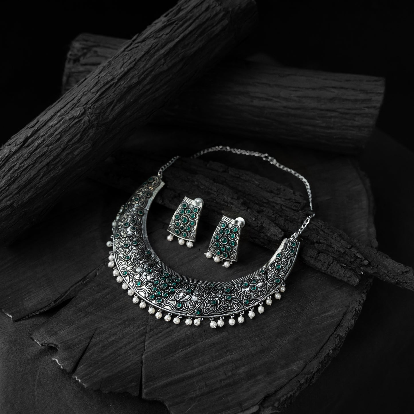 Saanjh Bela Green Floral Oxidised Necklace Set