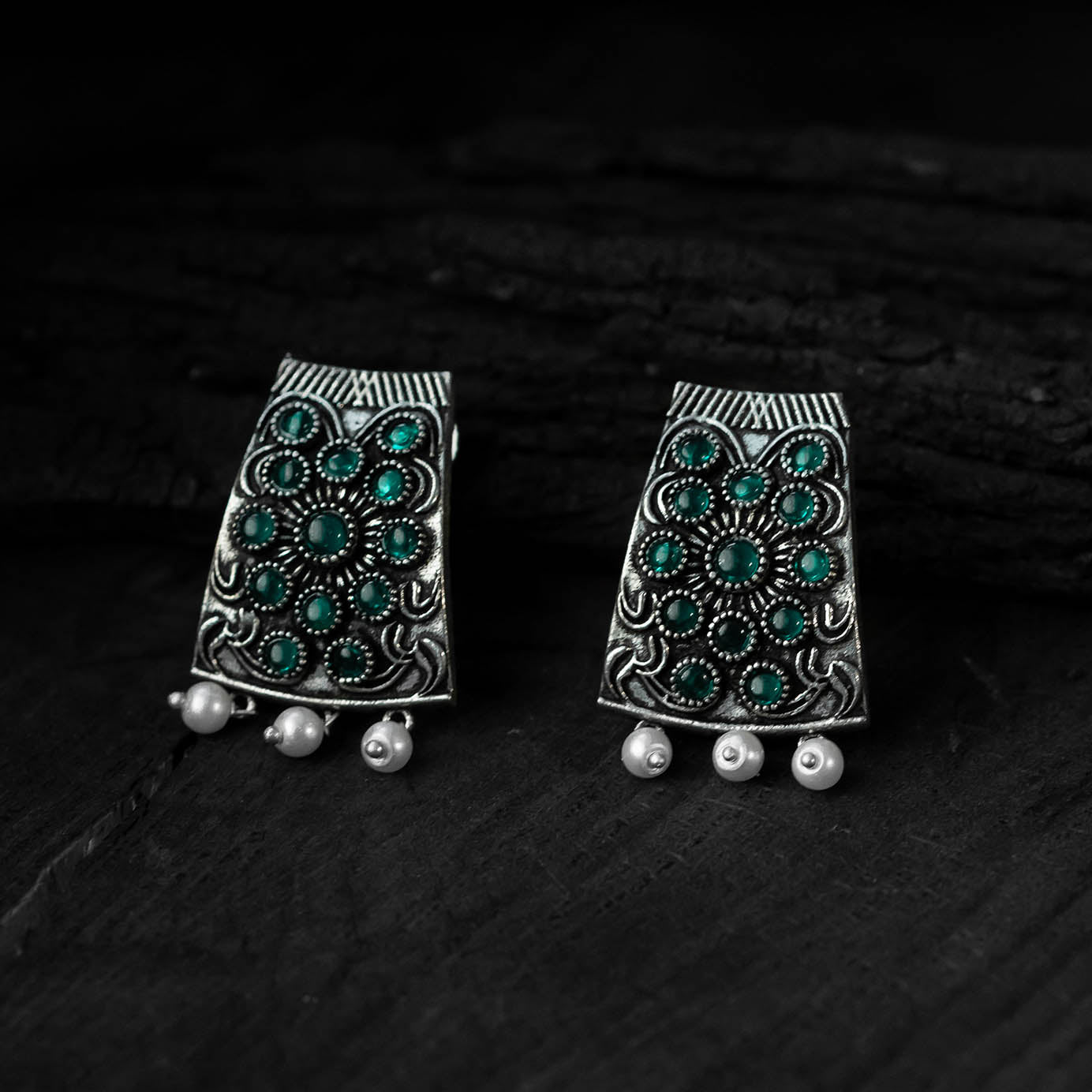 Saanjh Bela Green Floral Oxidised Necklace Set