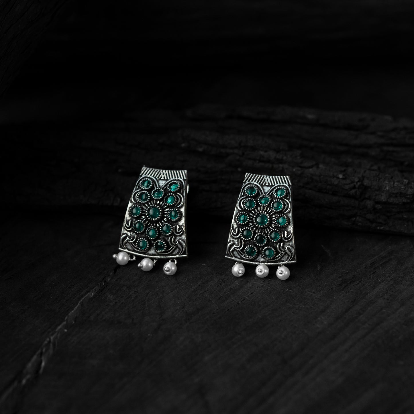Saanjh Bela Green Floral Oxidised Necklace Set