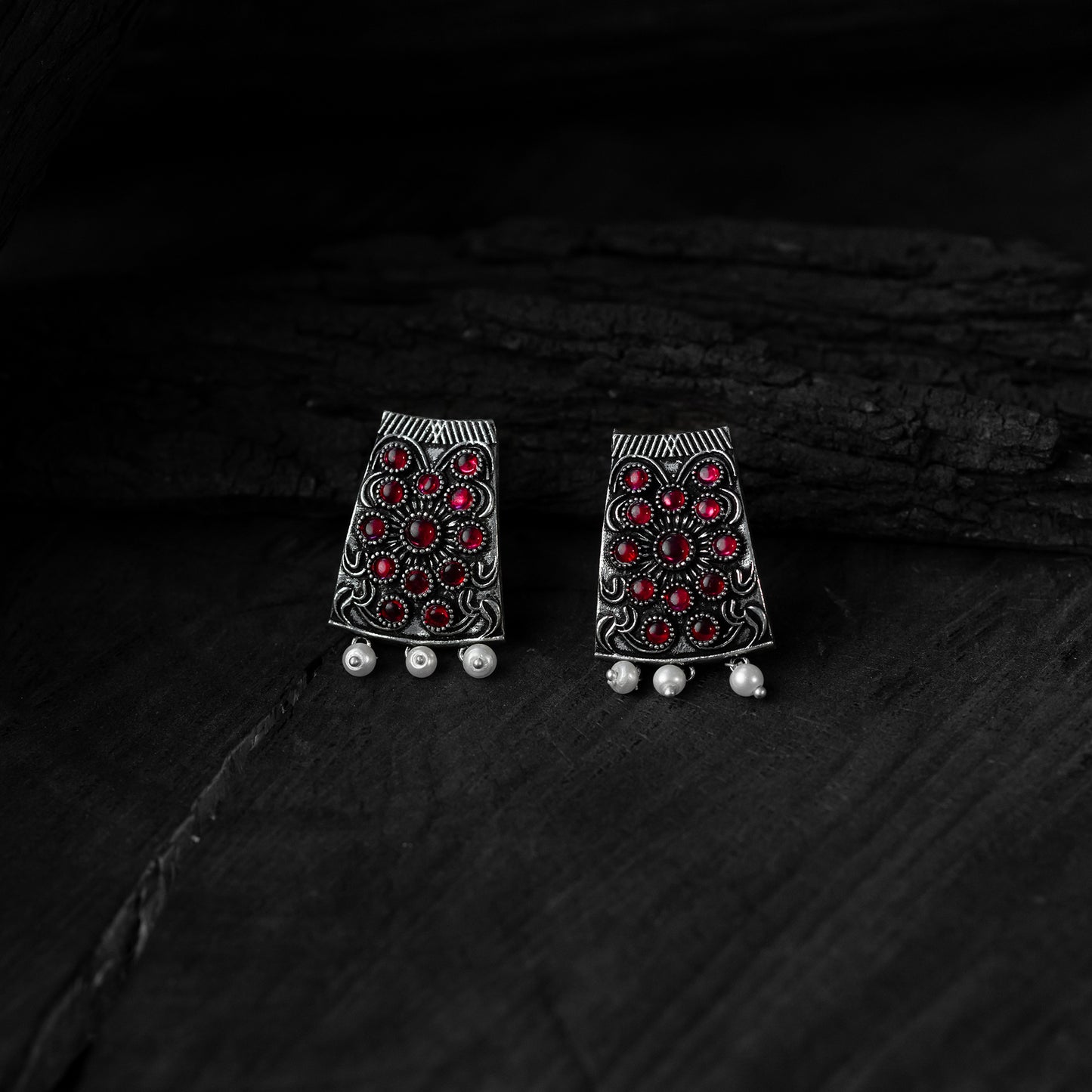 Saanjh Bela Ruby Floral Oxidised Necklace Set