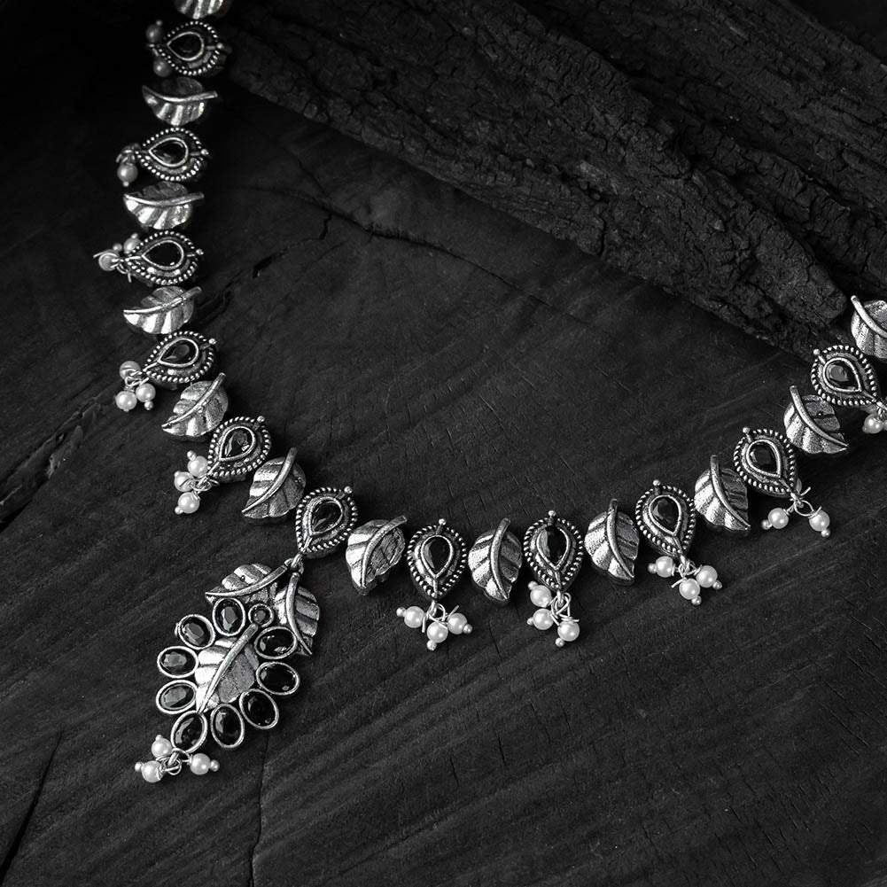 Saanjh Bela Black Leaves Oxidised Necklace Set