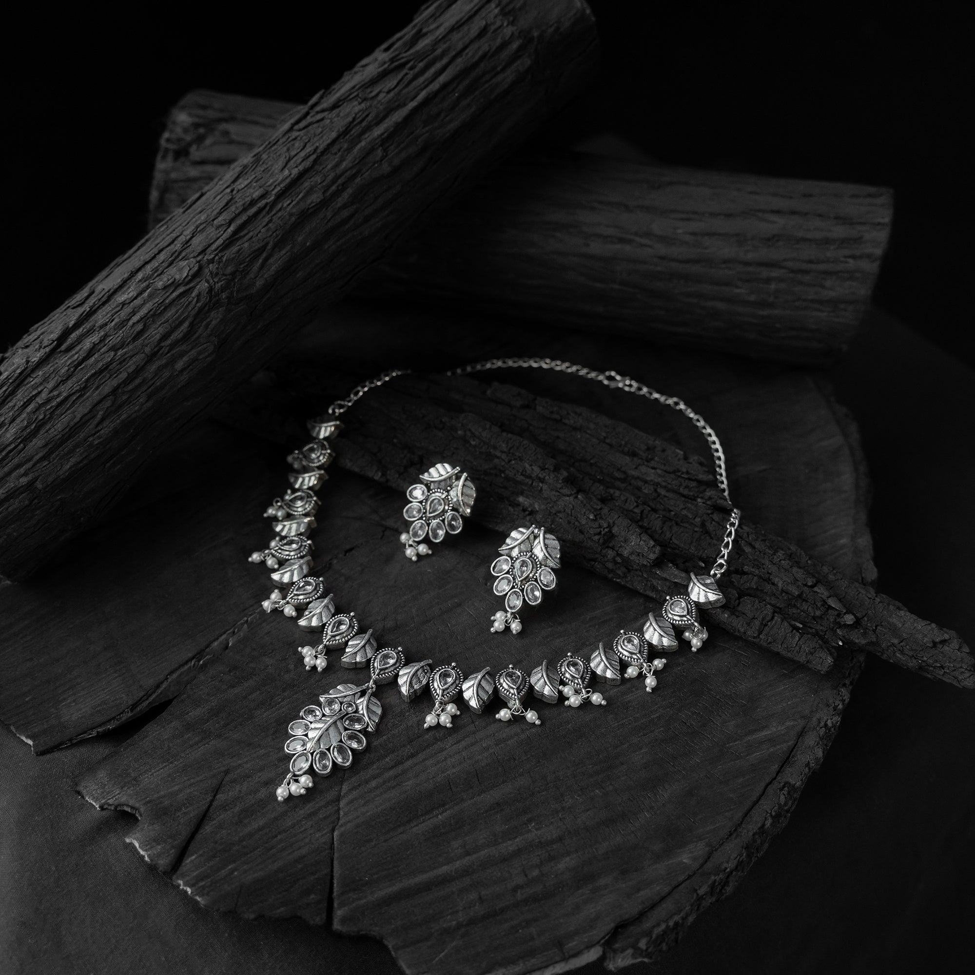 Saanjh Bela Crystal Leaves Oxidised Necklace Set