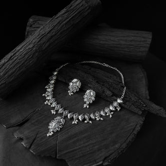 Saanjh Bela Crystal Leaves Oxidised Necklace Set