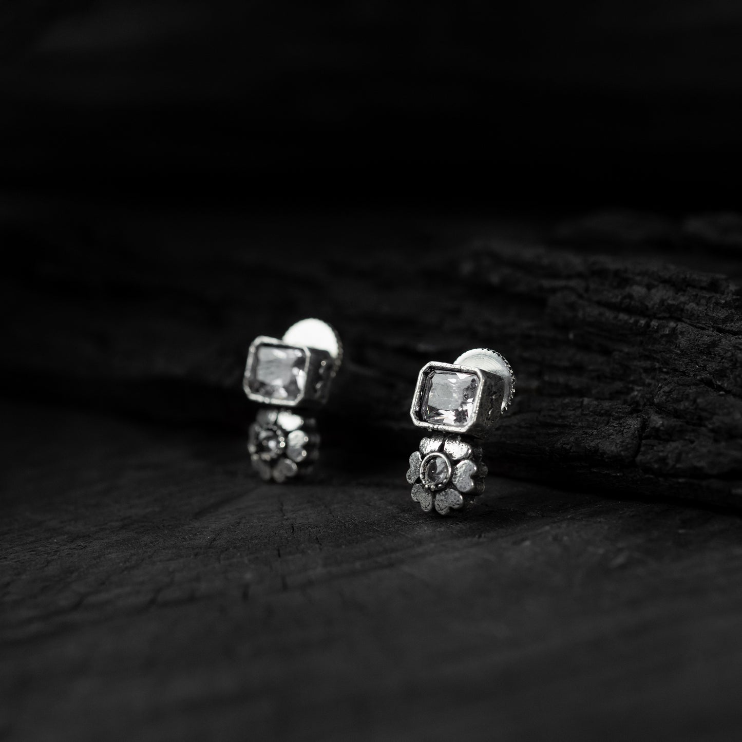 Saanjh Bela Crystal Blossom Oxidised Necklace Set